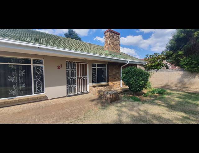3 BEDROOM HOUSE TO LET IN ARCON PARK